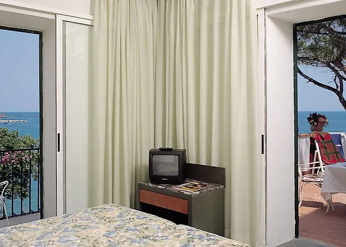 Grand Lido Отель Искья