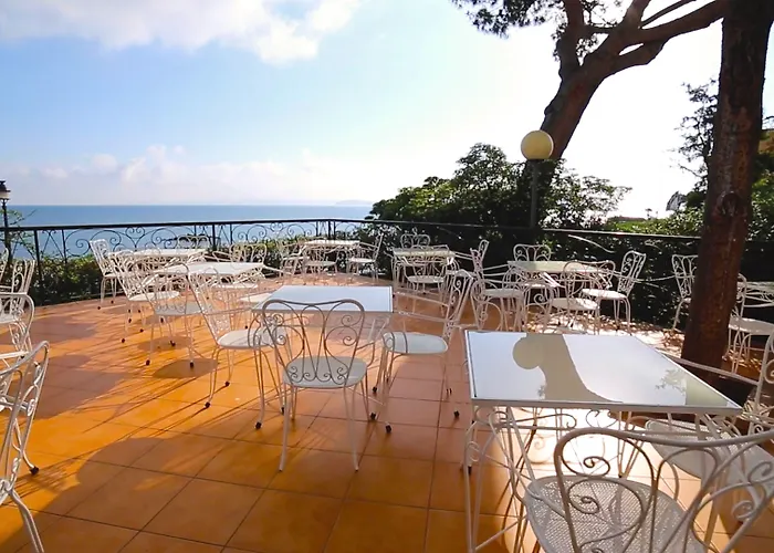 Grand Lido Отель