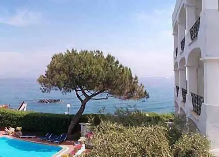 Отель Grand Lido