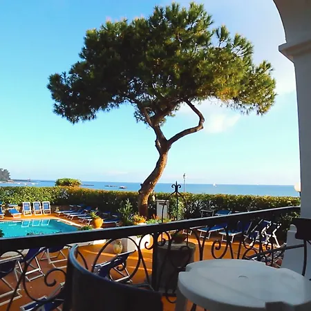Grand Lido 4* ايسكيا